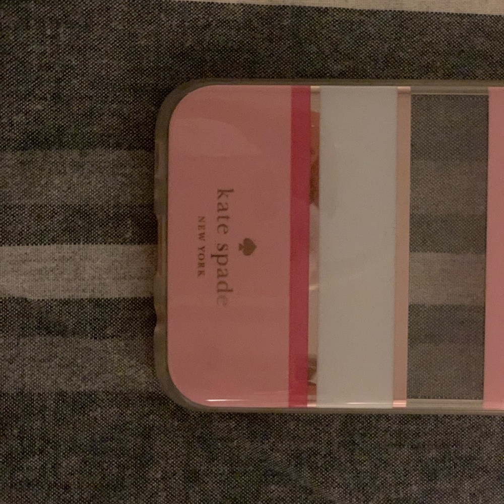 Kate Spade ♠️ NY Flexible Hardshell Case
